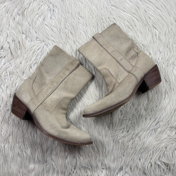 Steve Madden Women's 7.5 Beige Suede Peramis Western Pull on Block Heel Boots - Picture 1 of 10